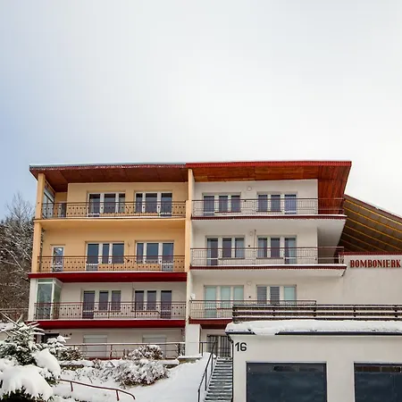 Apartament Bombonierka *